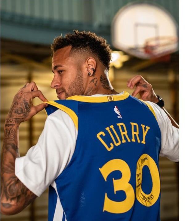 关于内马尔巅峰对决，库里与60激战切尔西分钟，精彩发挥胜负难料！的信息