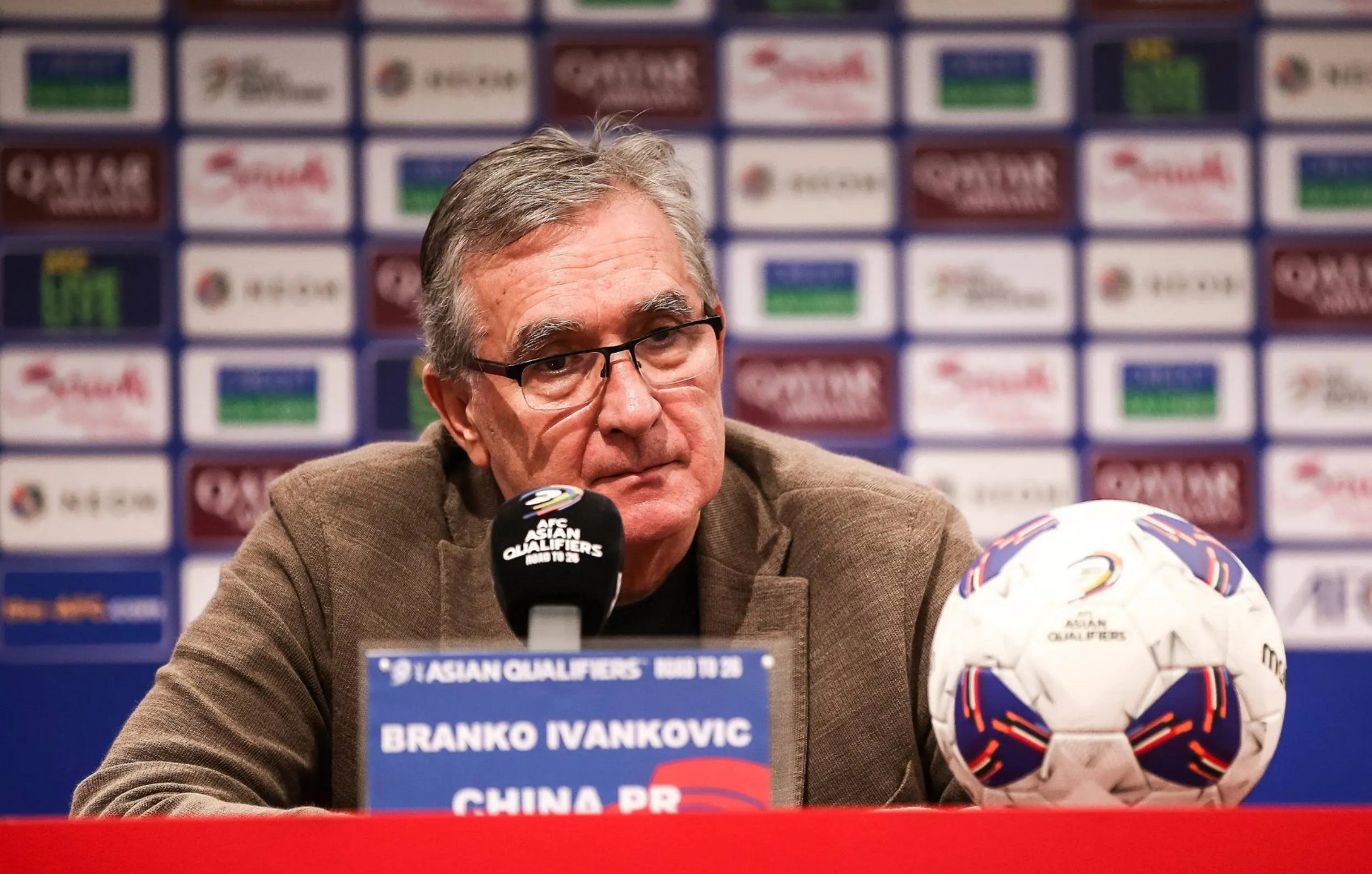 九游游戏下载中心关于赛后意大利杯传出新动向；门兴格拉德巴赫主帅复盘；管理层表态：震撼外界；控场能力受关注的信息